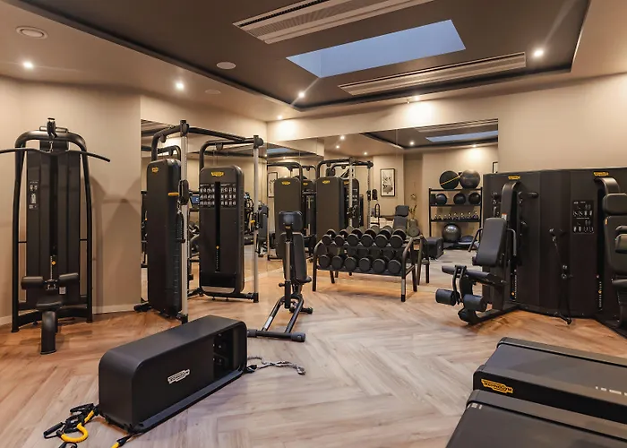 Aparthotel Master Altona 4*