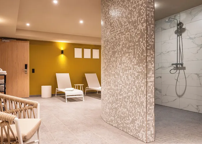 Master Altona Aparthotel 4*